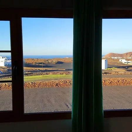 Casa Caldera Blanca * Tinajo